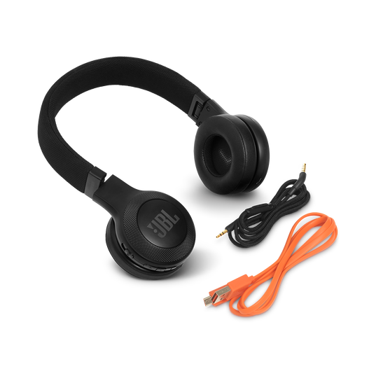 JBL E45BT Wireless on ear headphones