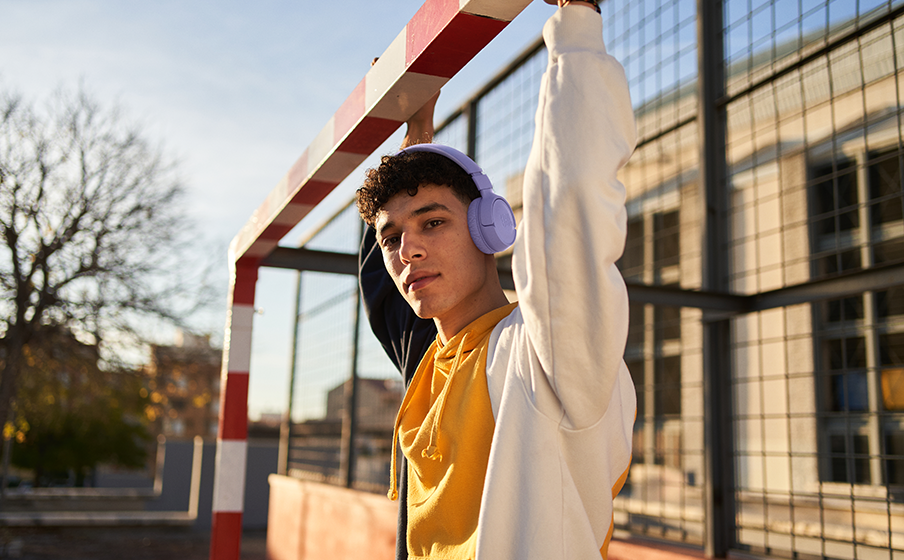 JBL Tune 520BT Wireless onear headphones