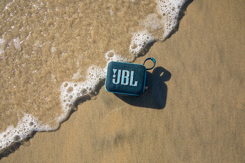 Водонепроникний і пилонепроникний