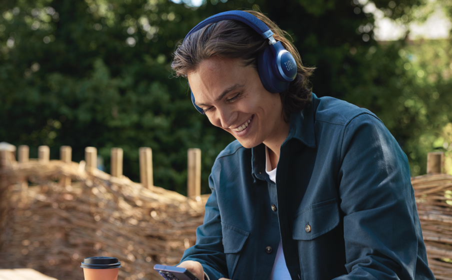 Bluetooth 5.3 with LE audio supported *