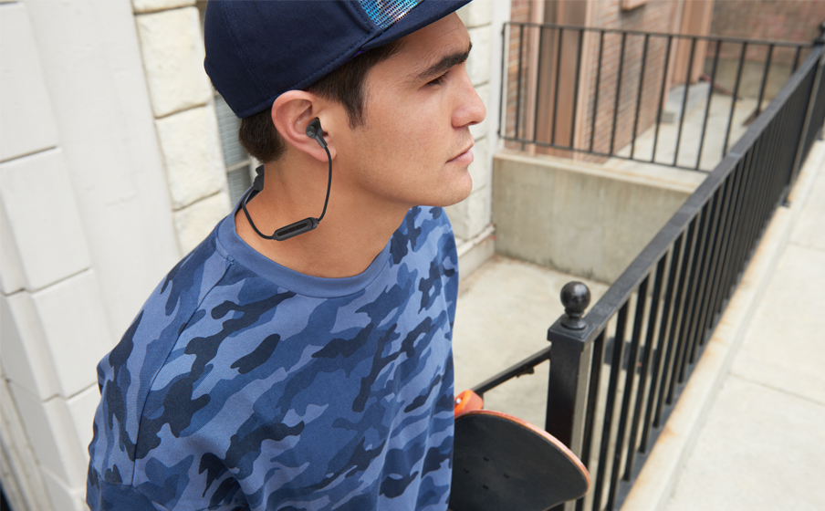 jbl live25bt in ear wireless headphones