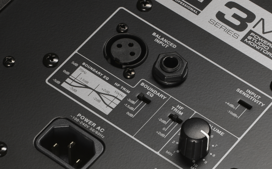JBL 305P MkII | Powered (12.7 Two-Way Studio Monitor
